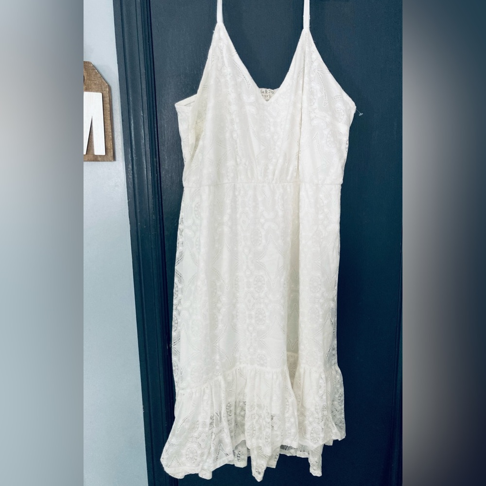 White cocktail dress size 3x